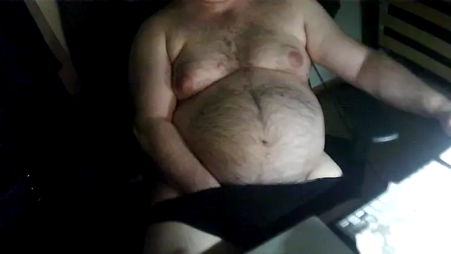 Snapshot of sr4343 chatting on January 1, 10:35 pm sr4343 online show from January 1, 10:35 pm