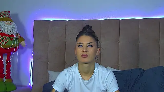 RachelSimpson online show from December 2, 6:25 pm