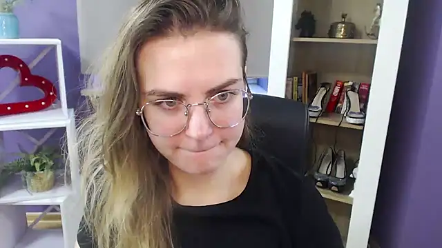 Snapshot of Zoey_Erotic chatting on January 11, 11:34 am Zoey Erotic online show from January 11, 11:34 am