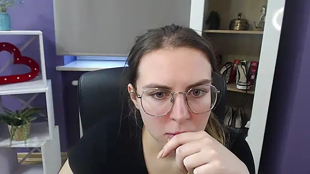 Snapshot of Zoey_Erotic chatting on January 14, 8:52 am Zoey Erotic online show from January 14, 8:52 am