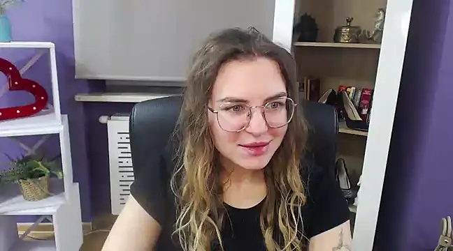 Snapshot of Zoey_Erotic chatting on January 21, 5:27 am Zoey Erotic online show from January 21, 5:27 am