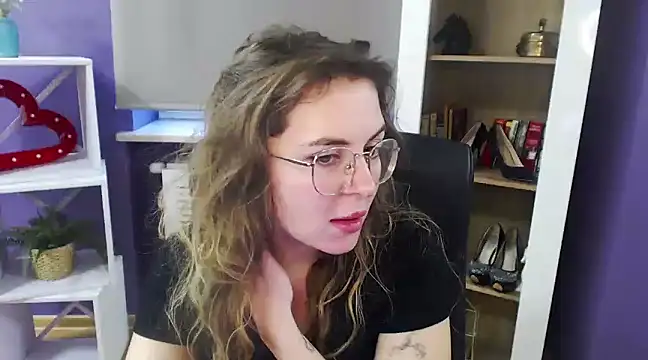 Snapshot of Zoey_Erotic chatting on January 24, 8:55 am Zoey Erotic online show from January 24, 8:55 am