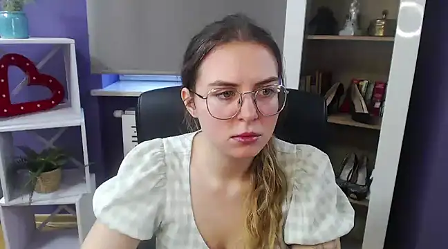 Snapshot of Zoey_Erotic chatting on January 30, 8:54 am Zoey Erotic online show from January 30, 8:54 am