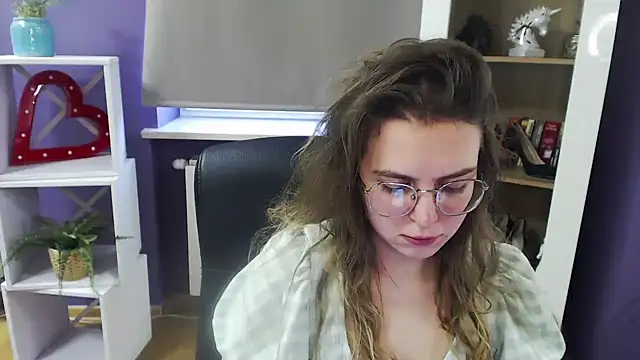 Snapshot of Zoey_Erotic chatting on February 11, 11:54 am Zoey Erotic online show from February 11, 11:54 am