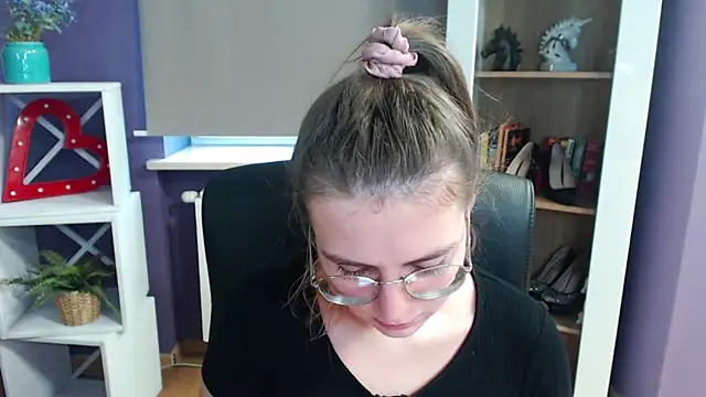 Snapshot of Zoey_Erotic chatting on February 21, 1:55 pm Zoey Erotic online show from February 21, 1:55 pm