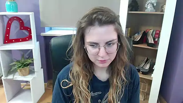 Snapshot of Zoey_Erotic chatting on February 28, 8:53 am Zoey Erotic online show from February 28, 8:53 am