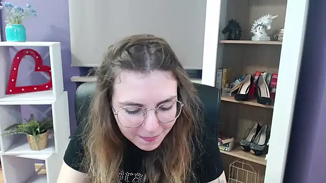 Snapshot of Zoey_Erotic chatting on March 3, 5:31 am Zoey Erotic online show from March 3, 5:31 am