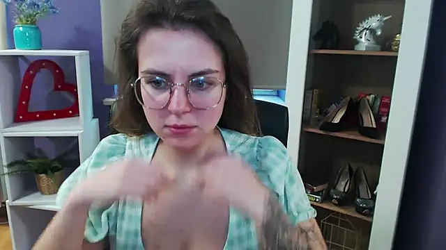 Snapshot of Zoey_Erotic chatting on March 11, 8:41 am Zoey Erotic online show from March 11, 8:41 am