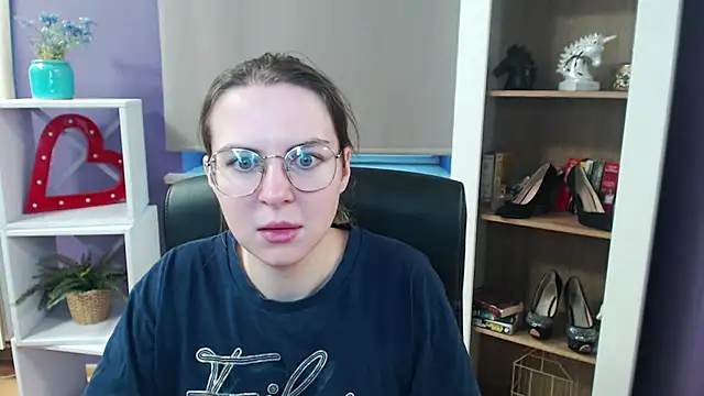 Snapshot of Zoey_Erotic chatting on March 14, 5:48 am Zoey Erotic online show from March 14, 5:48 am