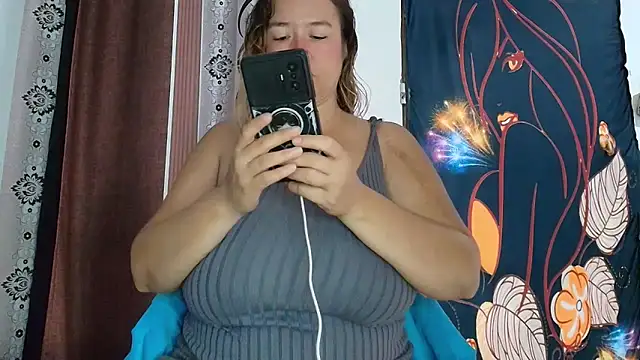 brenlissy89 online show from April 28, 8:47 pm