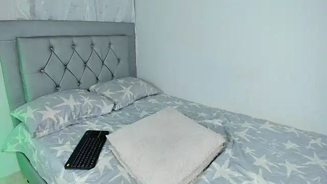 Deborabuchanan online show from January 11, 6:24 am