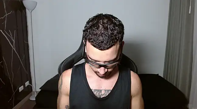 Snapshot of Dangerous-Men chatting on February 12, 7:02 am Dangerous-Men online show from February 12, 7:02 am