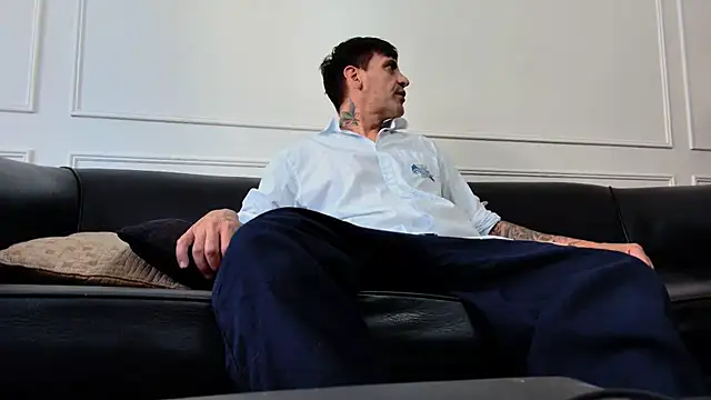 Elnonoykeila77 online show from February 13, 6:37 pm