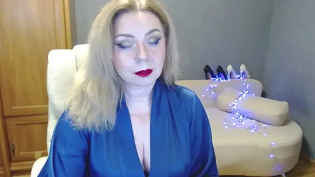 Snapshot of Cute_sun chatting on August 2, 7:12 pm Cute sun online show from August 2, 7:12 pm