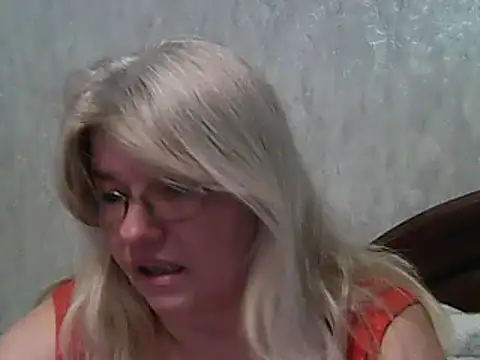 Diana 49 online show from February 19, 8:33 am