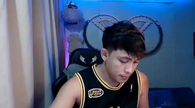 Snapshot of princeJayX chatting on December 10, 1:22 pm princeJayX online show from December 10, 1:22 pm