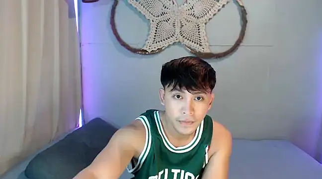 Snapshot of princeJayX chatting on December 30, 1:26 am princeJayX online show from December 30, 1:26 am