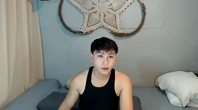 Snapshot of princeJayX chatting on January 1, 10:32 am princeJayX online show from January 1, 10:32 am