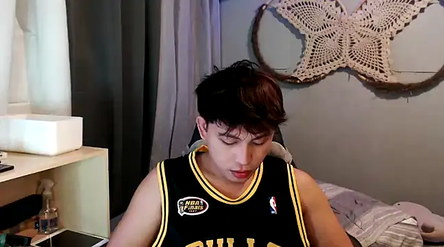 Snapshot of princeJayX chatting on January 12, 12:55 pm princeJayX online show from January 12, 12:55 pm