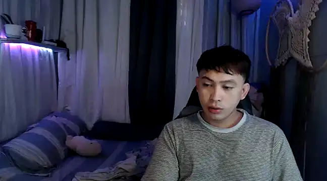 Snapshot of princeJayX chatting on January 16, 2:41 am princeJayX online show from January 16, 2:41 am