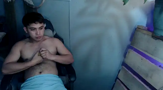 Snapshot of princeJayX chatting on January 20, 4:10 am princeJayX online show from January 20, 4:10 am