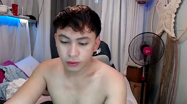 Snapshot of princeJayX chatting on January 24, 3:11 am princeJayX online show from January 24, 3:11 am