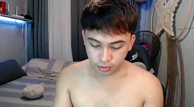 Snapshot of princeJayX chatting on January 27, 9:44 am princeJayX online show from January 27, 9:44 am