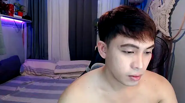 Snapshot of princeJayX chatting on January 29, 8:18 am princeJayX online show from January 29, 8:18 am