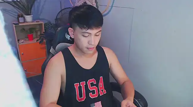 Snapshot of princeJayX chatting on February 17, 10:07 am princeJayX online show from February 17, 10:07 am