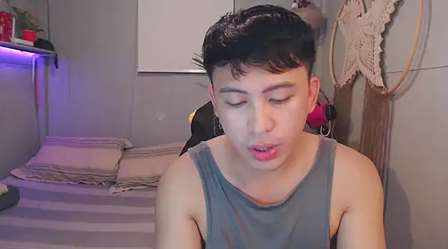 Snapshot of princeJayX chatting on February 22, 3:45 am princeJayX online show from February 22, 3:45 am