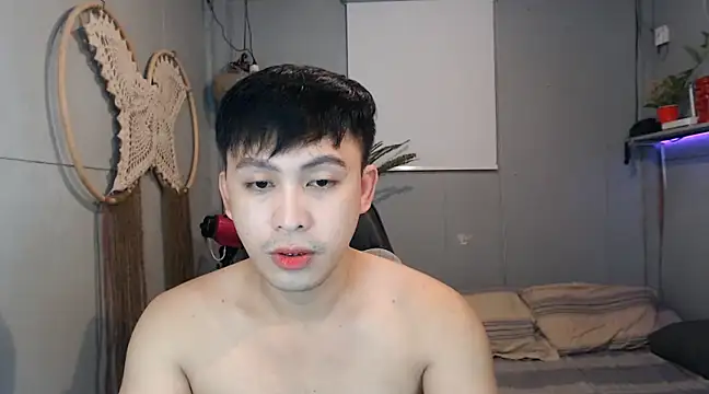 Snapshot of princeJayX chatting on February 24, 3:55 am princeJayX online show from February 24, 3:55 am