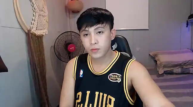 Snapshot of princeJayX chatting on March 8, 8:55 am princeJayX online show from March 8, 8:55 am