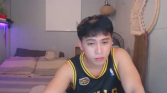 Snapshot of princeJayX chatting on March 12, 7:35 am princeJayX online show from March 12, 7:35 am