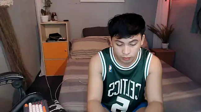 Snapshot of princeJayX chatting on March 14, 1:27 am princeJayX online show from March 14, 1:27 am