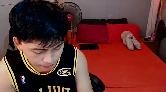 Snapshot of princeJayX chatting on March 23, 7:20 am princeJayX online show from March 23, 7:20 am