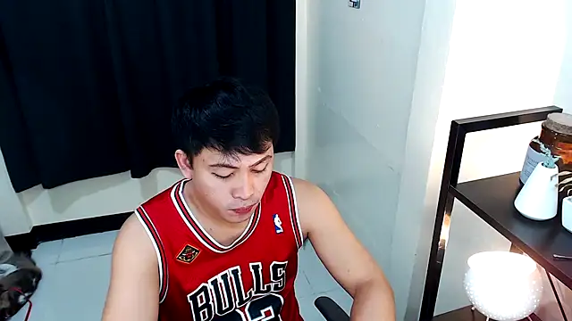 Snapshot of princeJayX chatting on October 8, 5:16 am princeJayX online show from October 8, 5:16 am