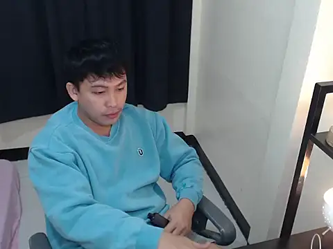 Snapshot of princeJayX chatting on October 11, 9:08 am princeJayX online show from October 11, 9:08 am