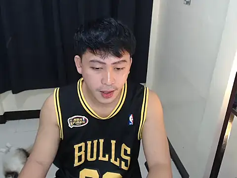 Snapshot of princeJayX chatting on October 21, 7:09 am princeJayX online show from October 21, 7:09 am