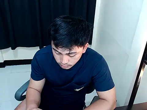 Snapshot of princeJayX chatting on October 28, 1:31 am princeJayX online show from October 28, 1:31 am