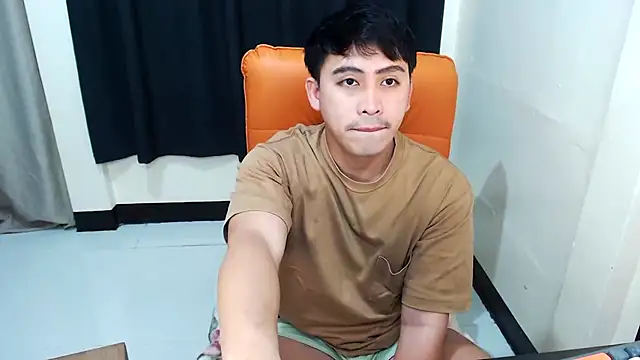 Snapshot of princeJayX chatting on November 4, 12:43 am princeJayX online show from November 4, 12:43 am