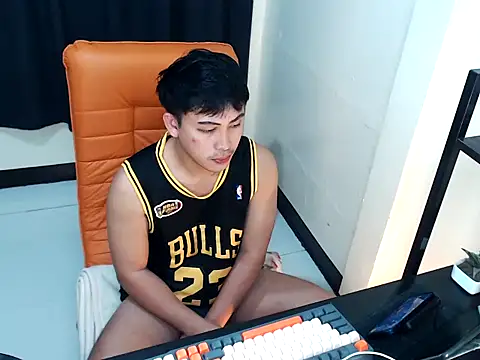 Snapshot of princeJayX chatting on November 10, 4:55 am princeJayX online show from November 10, 4:55 am