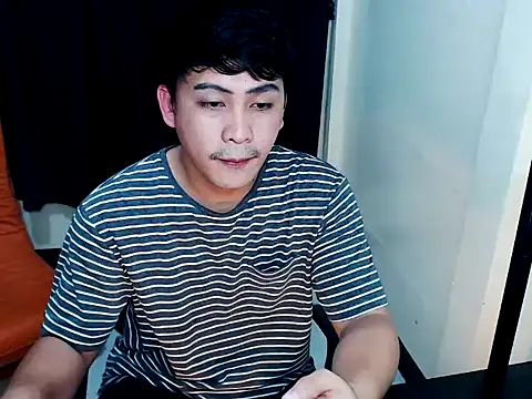 Snapshot of princeJayX chatting on December 2, 2:39 am princeJayX online show from December 2, 2:39 am