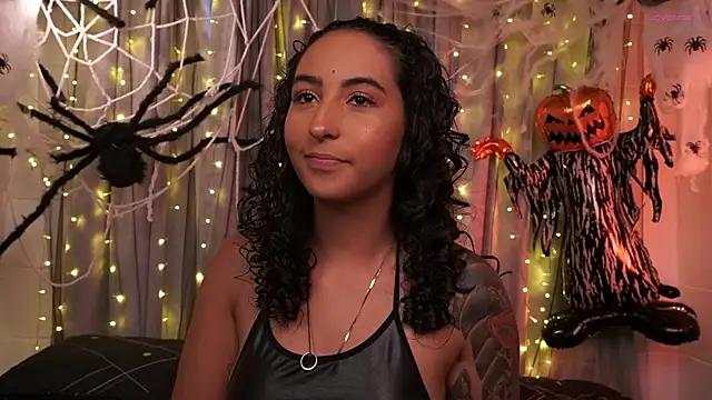 agatha collins  online show from October 7, 7:11 pm