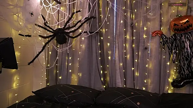 agatha collins  online show from October 9, 6:39 pm