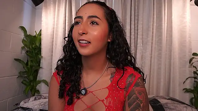 agatha collins  online show from March 25, 6:47 pm