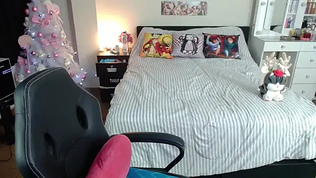 kittykat18x online show from December 16, 2:38 am