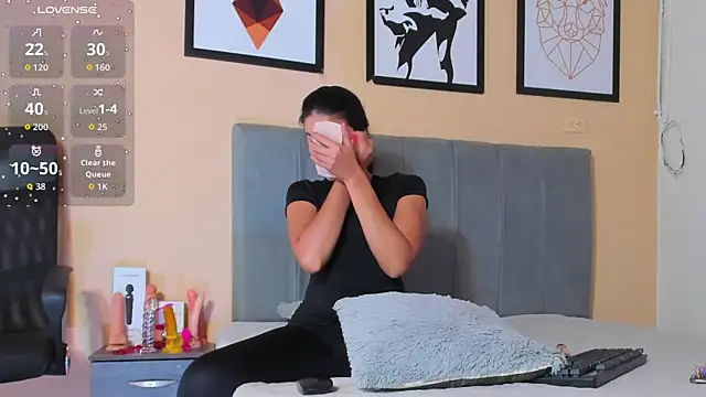 crystall06 online show from September 22, 1:46 pm