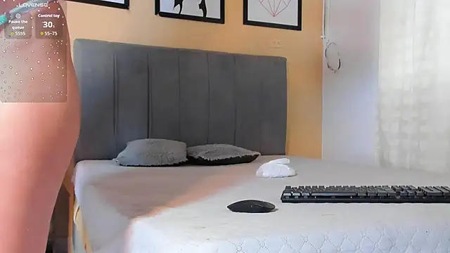 crystall06 online show from October 23, 2:05 pm