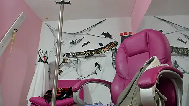 CAMILA--REY online show from October 23, 10:30 pm