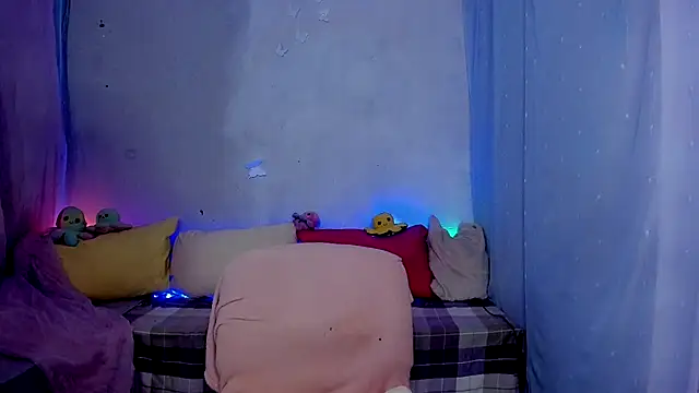 LickLizzy online show from February 2, 11:53 pm